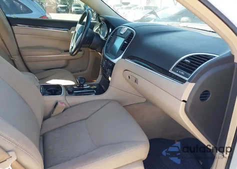 2012 Chrysler 300 from USA, damaged, VIN 2C3CCAAG1CH246145